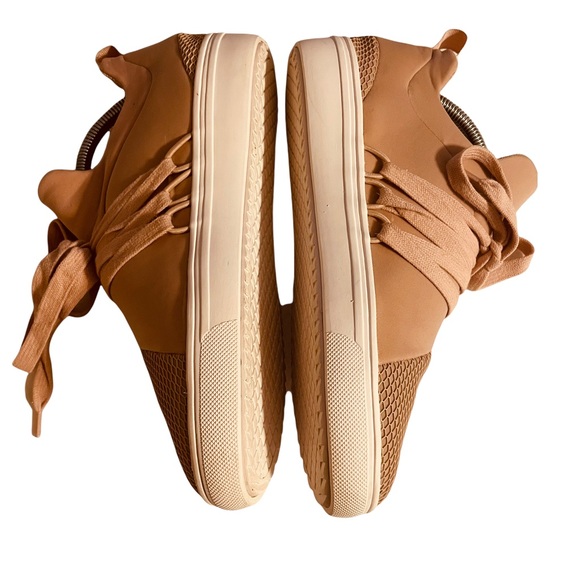 Steve Madden Rose Sneakers ~ LANCER ~ Size 8.5 ~ MINT CONDITION - Picture 4 of 7